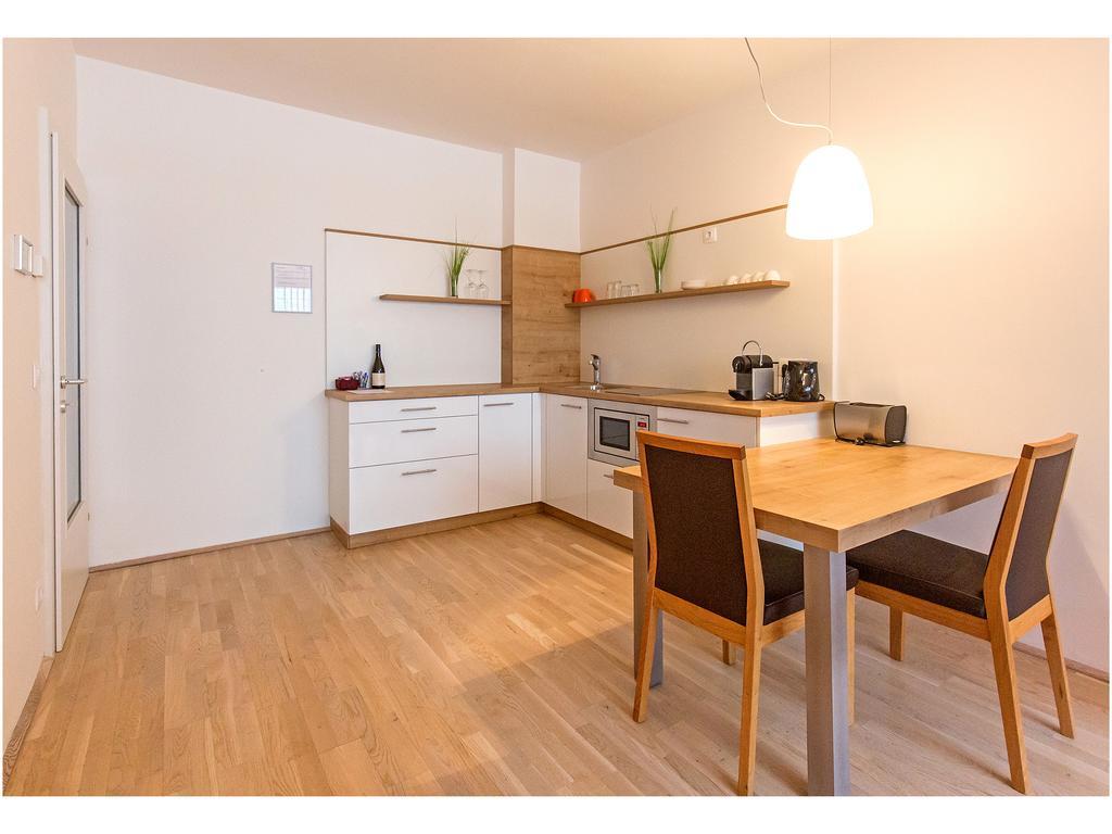 Servus Vienna Karlsplatz Bagian luar foto