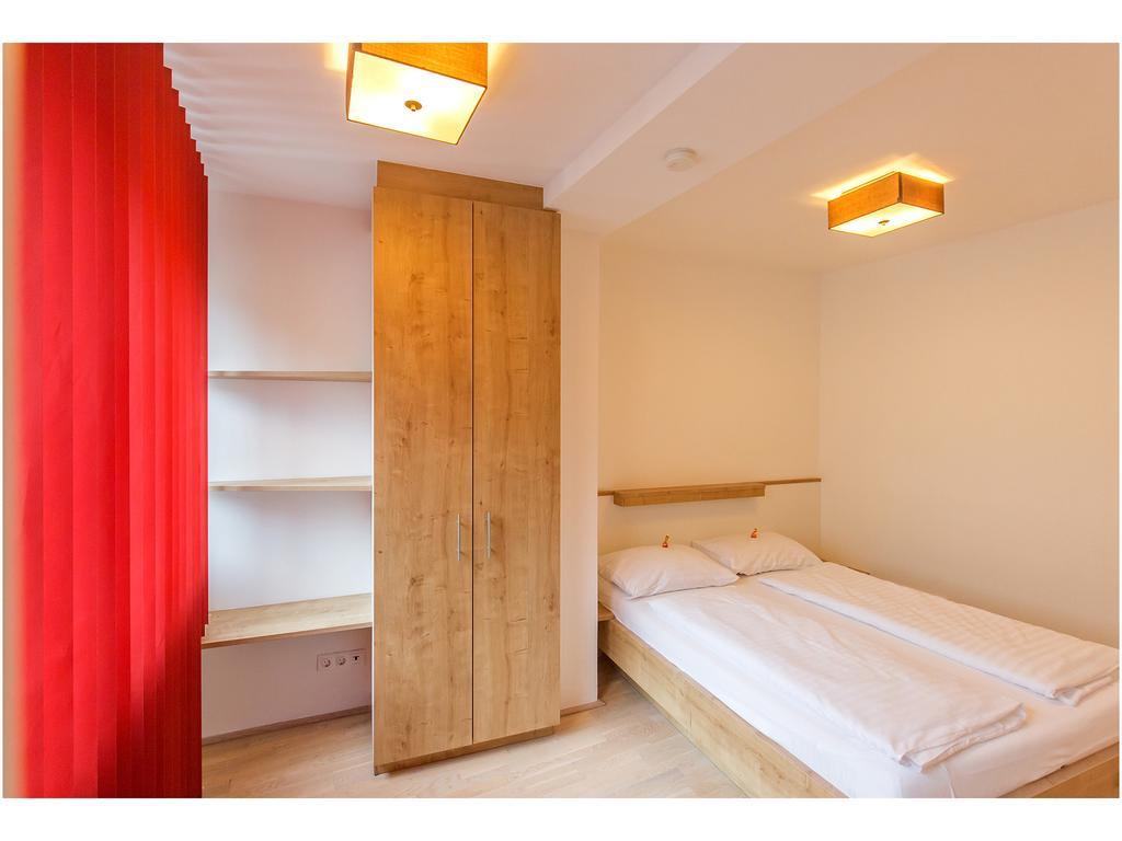 Servus Vienna Karlsplatz Bagian luar foto