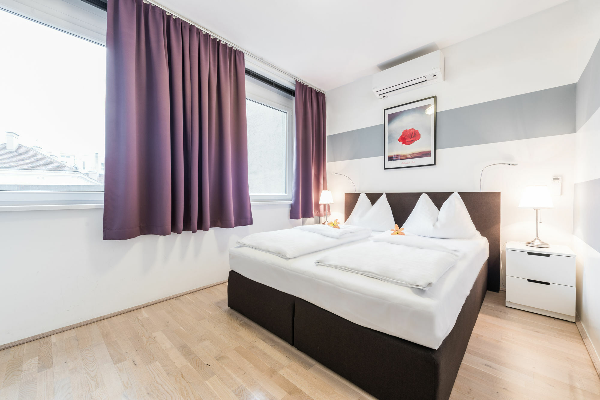 Servus Vienna Karlsplatz Bagian luar foto
